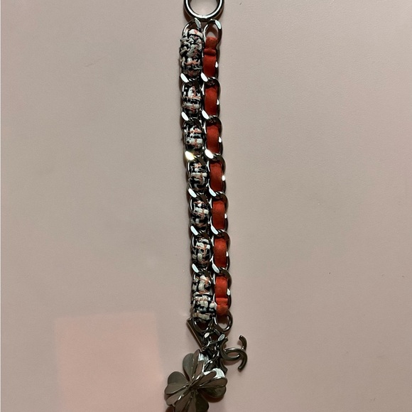 Chanel Coral & Tweed Chain Clover Charm Bracelet plus Box - Picture 9 of 13